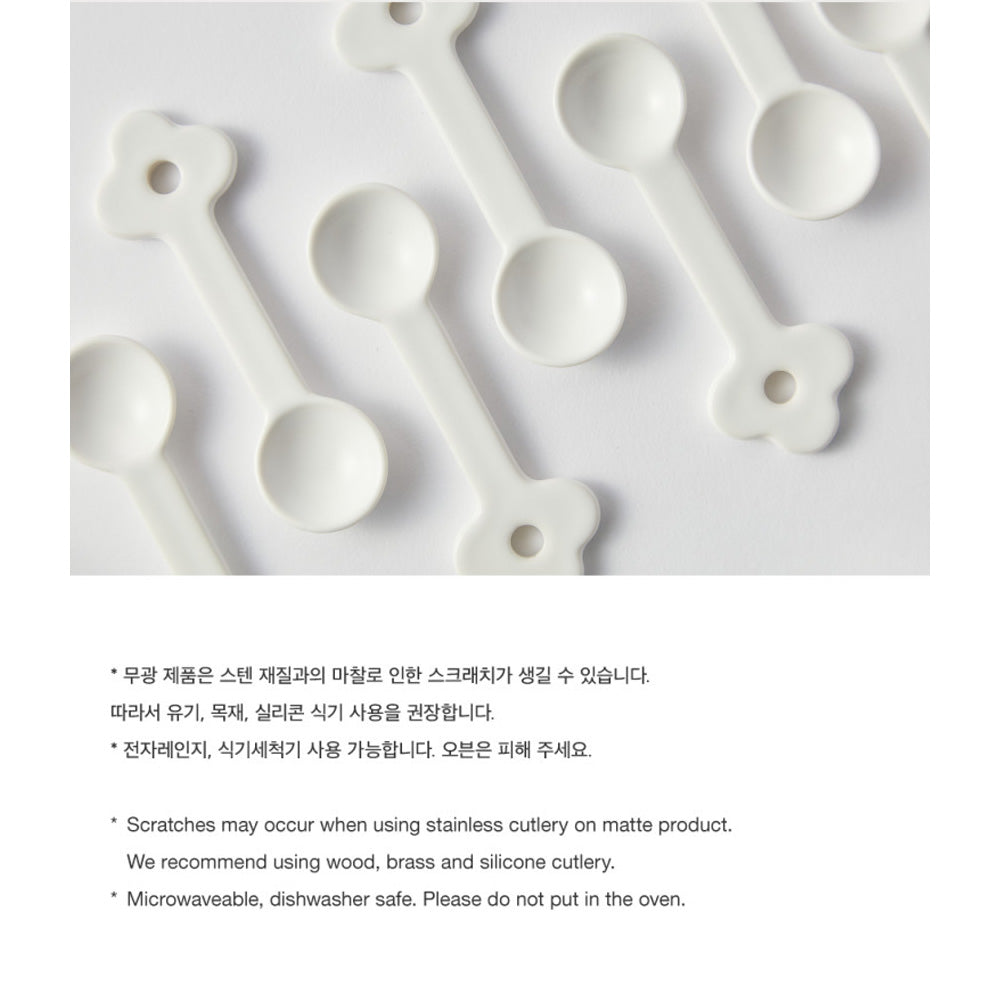 MUJAGI Korean Ceramic Dinnerware Fan-Shaped Spoon