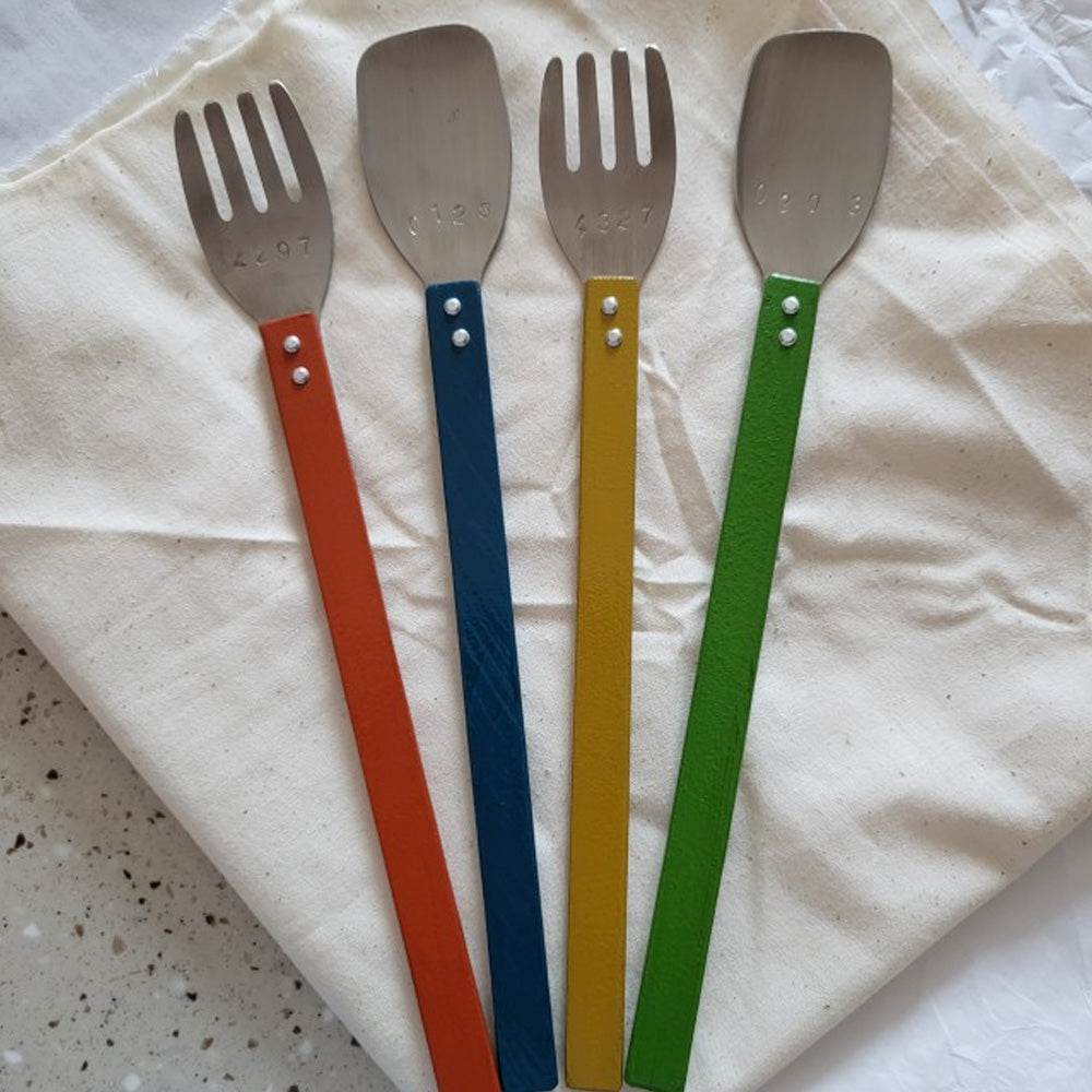 Handmade Korean Utensil by Soungchul Park – Lacquered Wooden Spoon from Cho Eun Sook Gallery