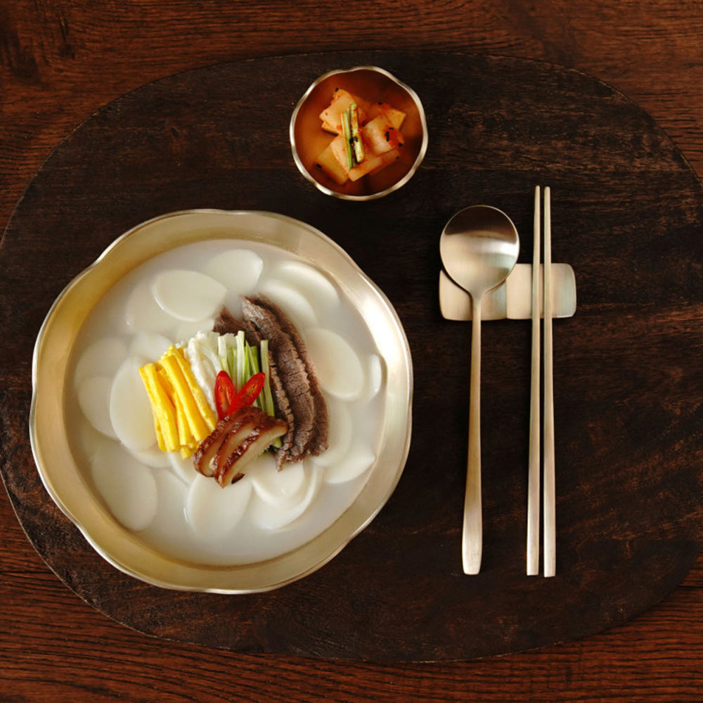 NOTDAM Bangjja Yugi Korean Flatware Set for 4 / Moon Spoon & Chopstick Set with Quilted Pouch