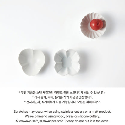 MUJAGI Korean ceramic dinnerware 3-Piece Flower Sauce Dish Set