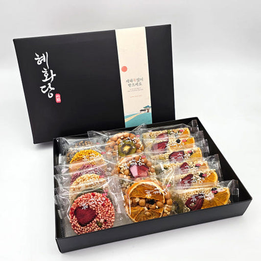 Hyehwa-dang Traditional Korean Handmade Snack Gift Set – Assorted Oranda Snacks (Rice Puffs) & Nut Bars | Made in Korea